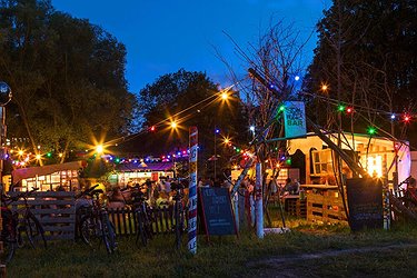 Fabrikkafi-Bar goes Sommerbar Wohlen
